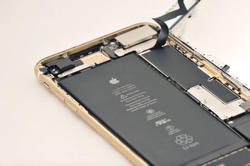 Comment remplacer la batterie d'un iPhone 6 ? Tutoriel complet. 